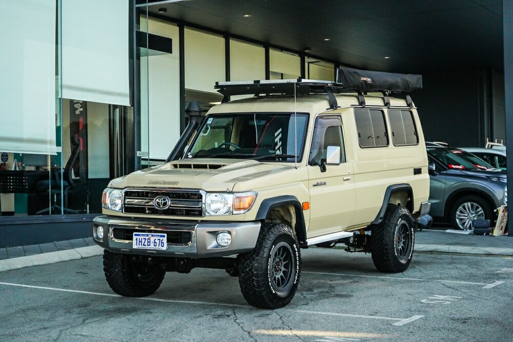 Toyota Landcruiser image 1