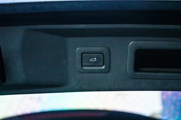 https://vehicle-cdn.autoleague.cloud/28170_21010151_9.jpg