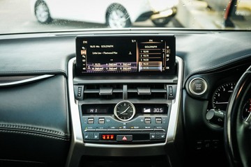 https://vehicle-cdn.autoleague.cloud/28170_21010152_14.jpg