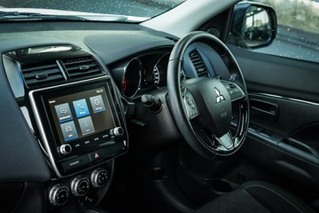 https://vehicle-cdn.autoleague.cloud/28170_21010157_15.jpg