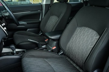 https://vehicle-cdn.autoleague.cloud/28170_21010157_17.jpg