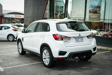 https://vehicle-cdn.autoleague.cloud/28170_21010157_3.jpg