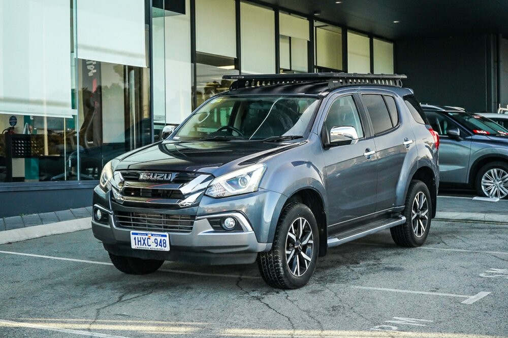 Isuzu Mu-x image 1