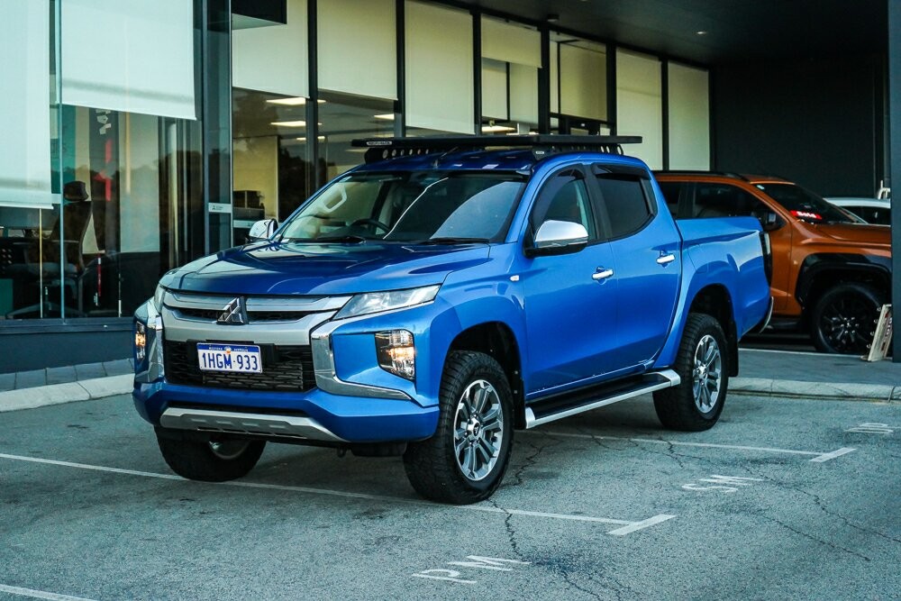 Mitsubishi Triton image 1