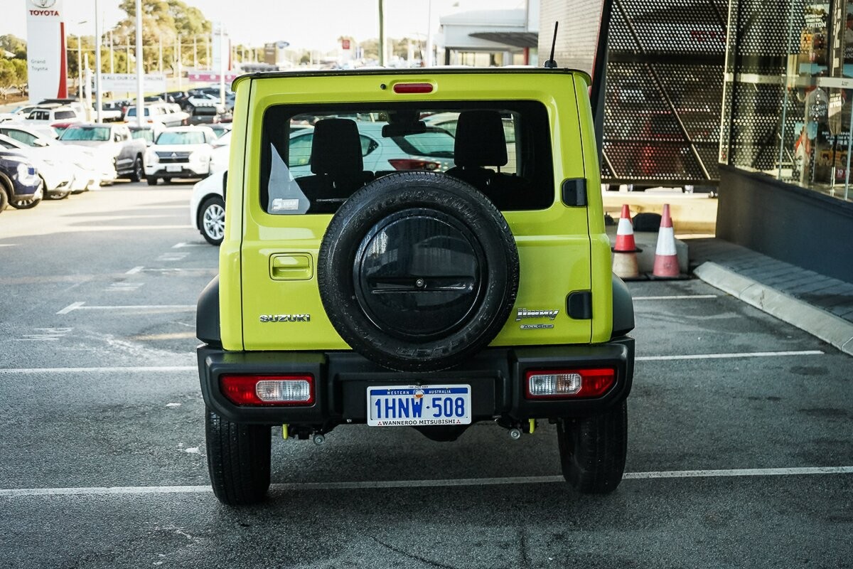 Suzuki Jimny image 4