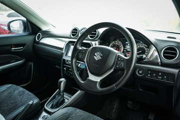 https://vehicle-cdn.autoleague.cloud/28170_21010236_14.jpg