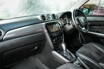 https://vehicle-cdn.autoleague.cloud/28170_21010236_16.jpg