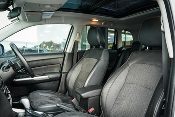 https://vehicle-cdn.autoleague.cloud/28170_21010236_17.jpg