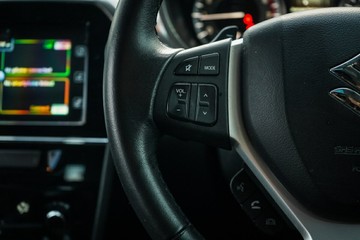 https://vehicle-cdn.autoleague.cloud/28170_21010236_18.jpg