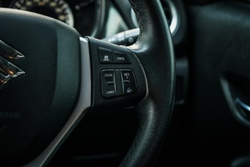 https://vehicle-cdn.autoleague.cloud/28170_21010236_19.jpg