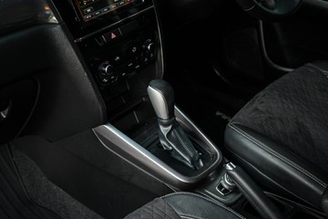 https://vehicle-cdn.autoleague.cloud/28170_21010236_21.jpg