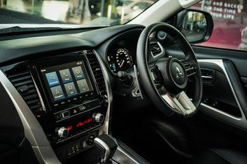 https://vehicle-cdn.autoleague.cloud/28170_21010251_16.jpg