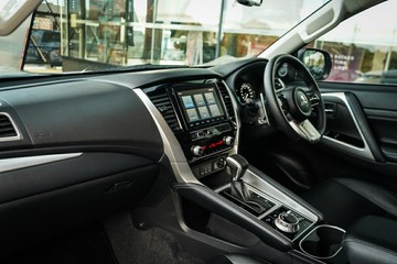 https://vehicle-cdn.autoleague.cloud/28170_21010251_17.jpg
