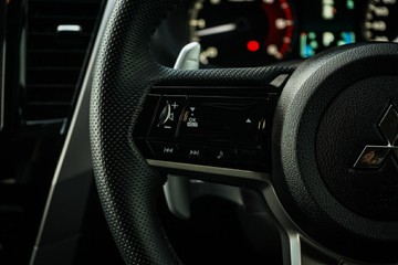 https://vehicle-cdn.autoleague.cloud/28170_21010251_19.jpg