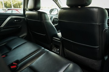 https://vehicle-cdn.autoleague.cloud/28170_21010251_25.jpg