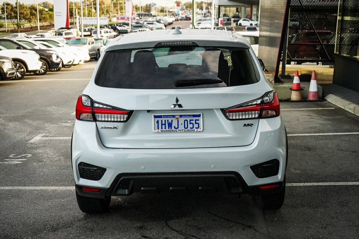 Mitsubishi Asx image 4