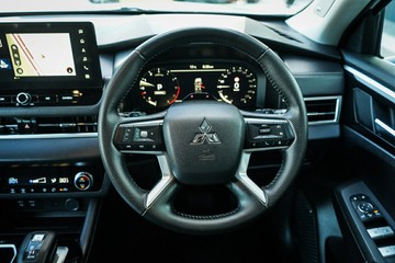 https://vehicle-cdn.autoleague.cloud/28170_21010258_11.jpg
