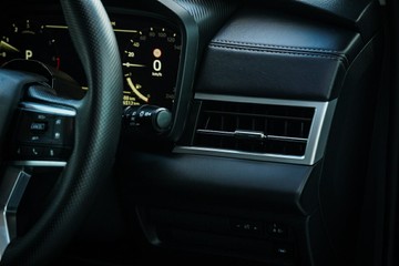 https://vehicle-cdn.autoleague.cloud/28170_21010258_20.jpg