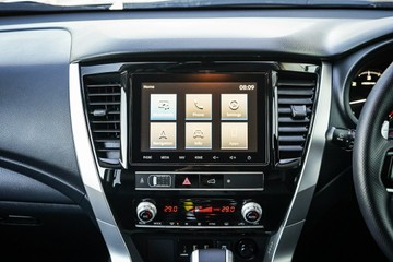 https://vehicle-cdn.autoleague.cloud/28170_21010261_13.jpg