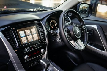 https://vehicle-cdn.autoleague.cloud/28170_21010261_16.jpg