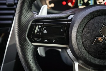 https://vehicle-cdn.autoleague.cloud/28170_21010261_19.jpg