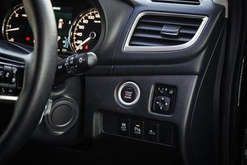 https://vehicle-cdn.autoleague.cloud/28170_21010261_21.jpg
