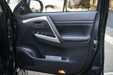 https://vehicle-cdn.autoleague.cloud/28170_21010261_26.jpg