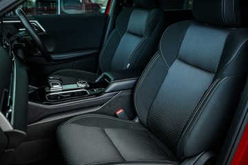 https://vehicle-cdn.autoleague.cloud/28170_21010262_17.jpg