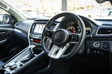 https://vehicle-cdn.autoleague.cloud/28170_21010263_15.jpg
