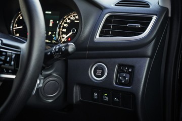https://vehicle-cdn.autoleague.cloud/28170_21010263_21.jpg