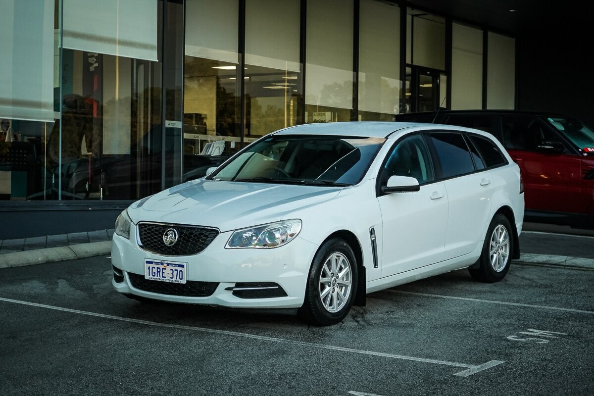 Holden Commodore image 1