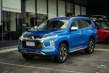 https://vehicle-cdn.autoleague.cloud/28170_21010266_1.jpg