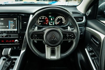 https://vehicle-cdn.autoleague.cloud/28170_21010266_12.jpg