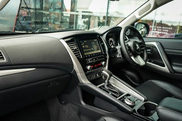 https://vehicle-cdn.autoleague.cloud/28170_21010266_17.jpg