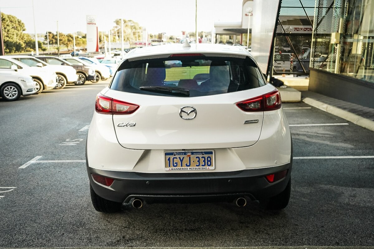Mazda Cx-3 image 4
