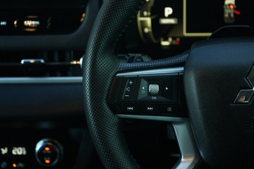 https://vehicle-cdn.autoleague.cloud/28170_21010276_18.jpg