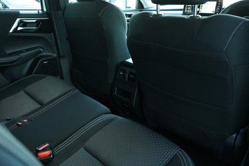 https://vehicle-cdn.autoleague.cloud/28170_21010276_23.jpg