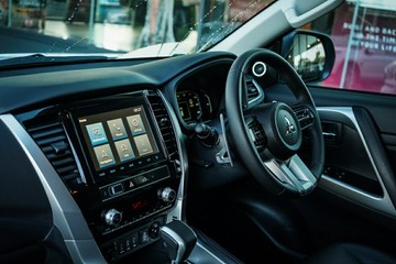 https://vehicle-cdn.autoleague.cloud/28170_21010278_16.jpg