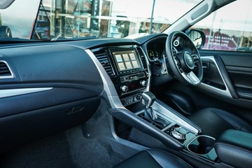 https://vehicle-cdn.autoleague.cloud/28170_21010278_17.jpg