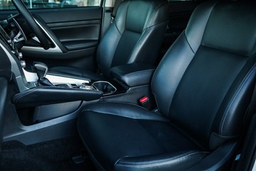 https://vehicle-cdn.autoleague.cloud/28170_21010278_18.jpg