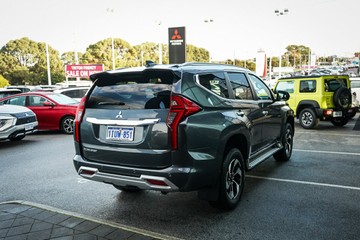 https://vehicle-cdn.autoleague.cloud/28170_21010289_5.jpg