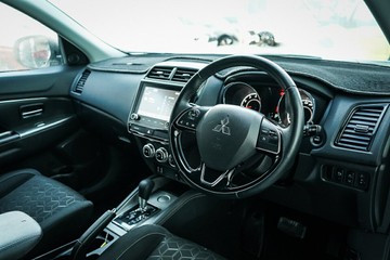 https://vehicle-cdn.autoleague.cloud/28170_21010291_14.jpg