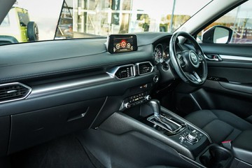 https://vehicle-cdn.autoleague.cloud/28170_21010297_17.jpg