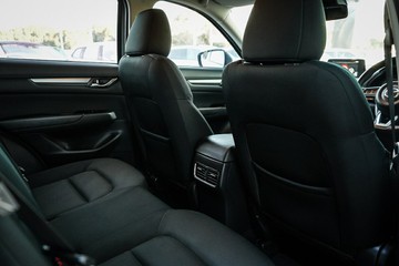 https://vehicle-cdn.autoleague.cloud/28170_21010297_25.jpg