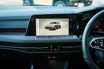 https://vehicle-cdn.autoleague.cloud/28170_21010329_12.jpg