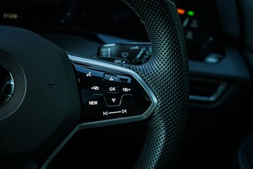 https://vehicle-cdn.autoleague.cloud/28170_21010329_19.jpg