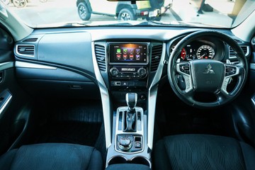 https://vehicle-cdn.autoleague.cloud/28170_21010337_13.jpg