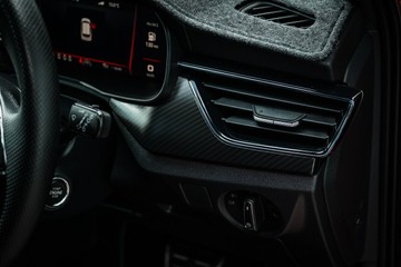 https://vehicle-cdn.autoleague.cloud/28170_21010340_22.jpg
