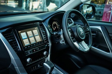 https://vehicle-cdn.autoleague.cloud/28170_21010343_17.jpg