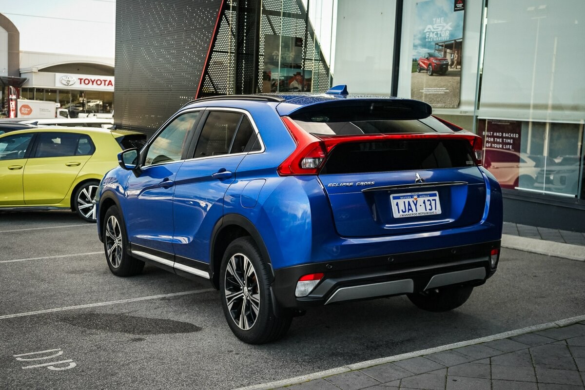Mitsubishi Eclipse Cross image 4